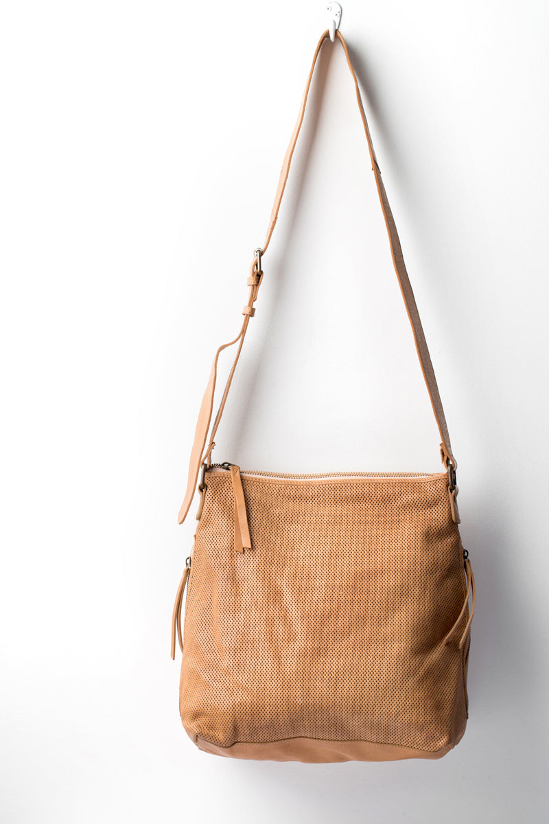 Juju & Co - perforated leather slouchy - natural