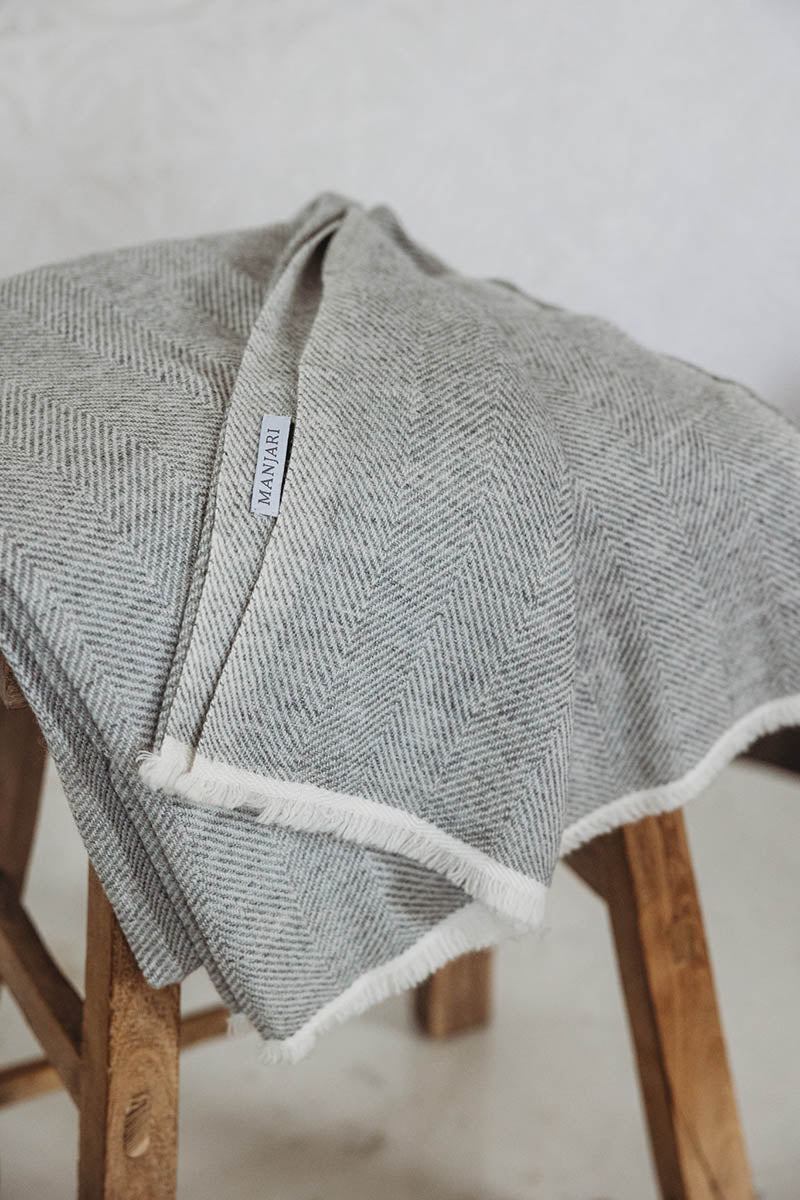 Manjari Cashmere Blankets - grey